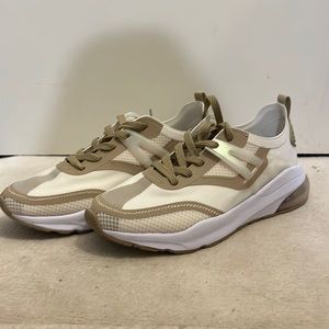 Coranado performance sneaker tan/white